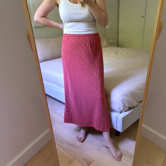 Eileen Fisher Dresses & Skirts - Eileen Fisher Silk Linen Maxi Skirt Elastic Waist Washed Red Size M / L